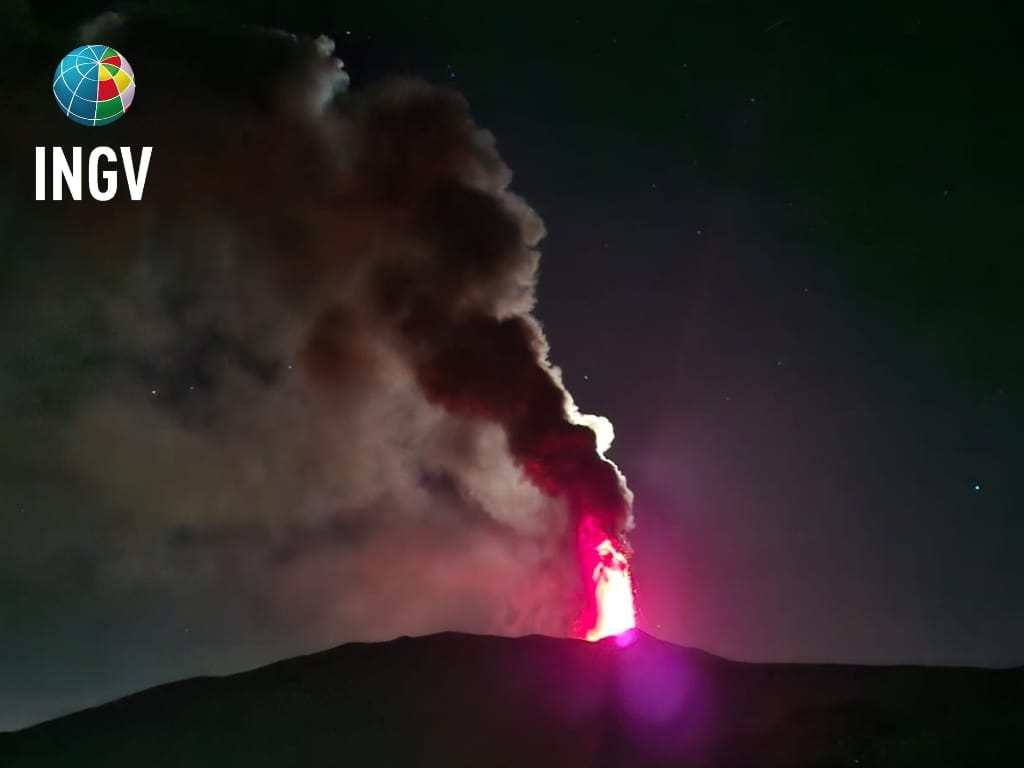 etna ingv eruzione notte