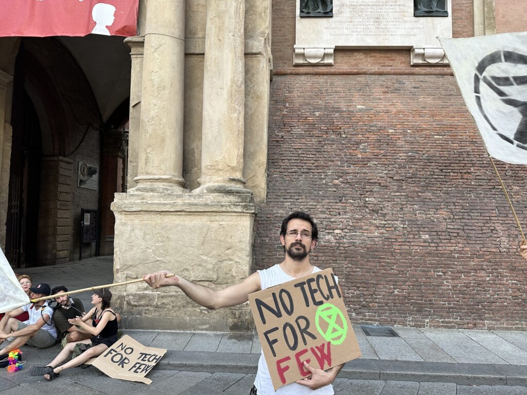 extinction rebellion g7