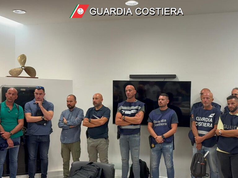 guardia costiera cagliari arresti