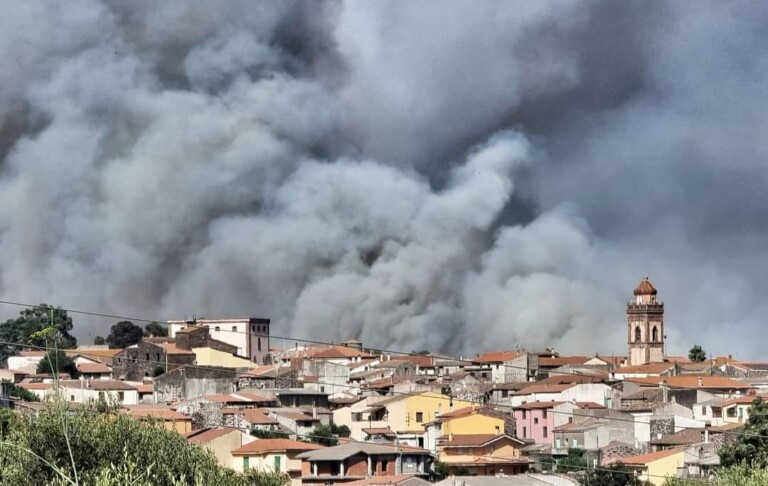 incendio Paulilatino sardegna