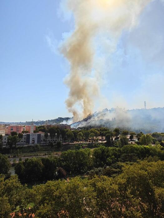 incendio roma