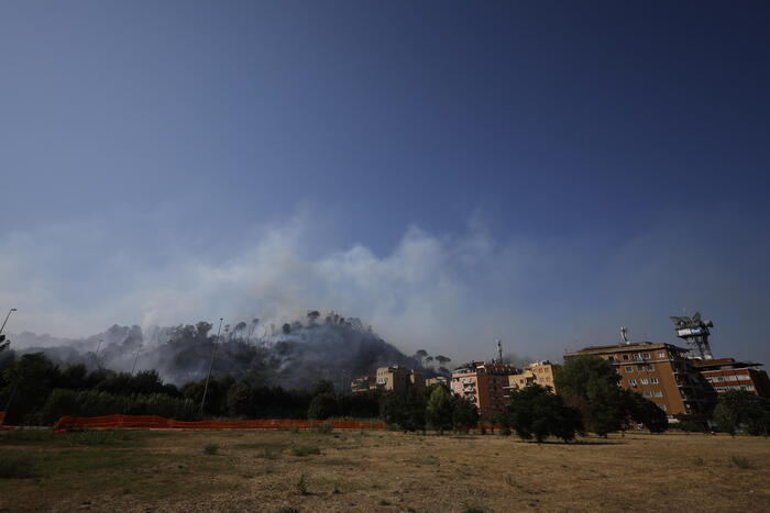 incendio roma