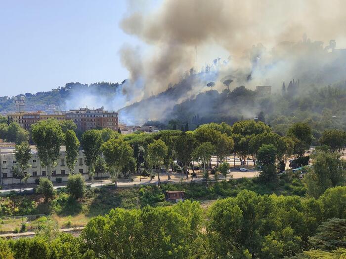 incendio roma