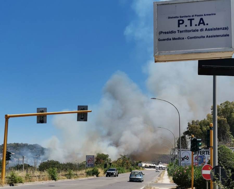 incendio piazza armerina