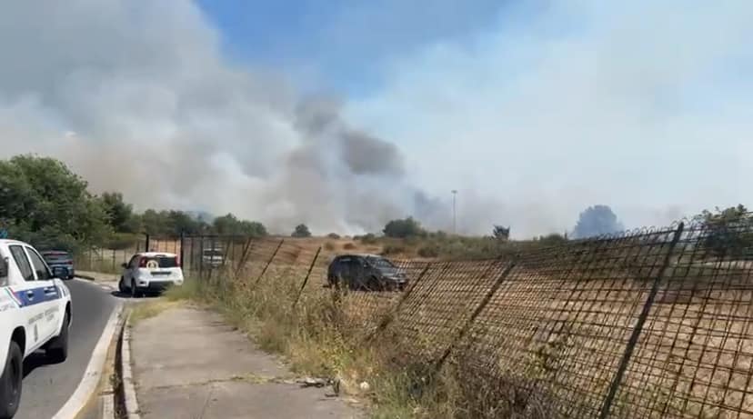 incendio roma oggi tor vergata