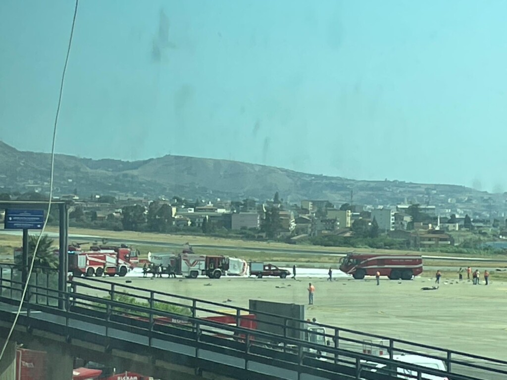 incidente aeroporto reggio calabria