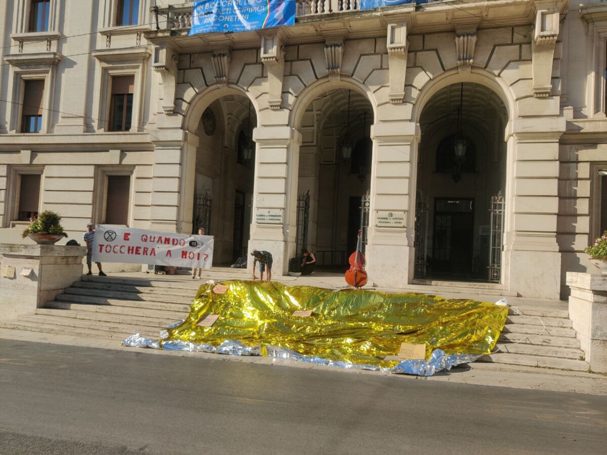 protesta extinction rebellion ancona