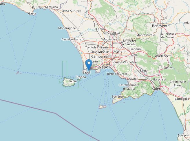 terremoto oggi napoli pozzuoli campi flegrei