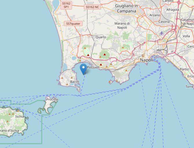 terremoto oggi napoli pozzuoli campi flegrei