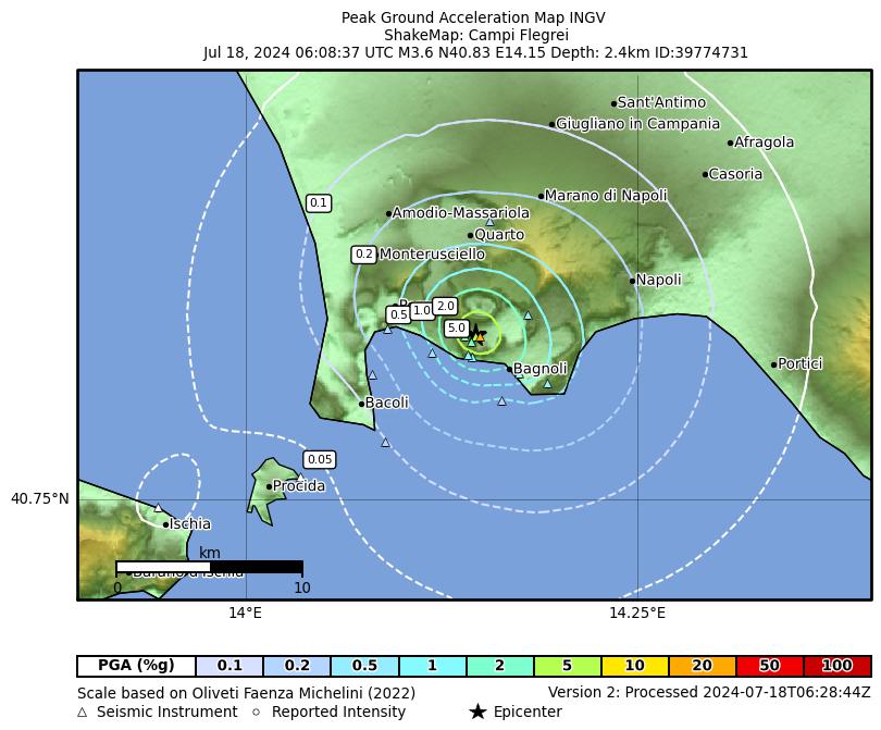 terremoto oggi pozzuoli campi flegrei