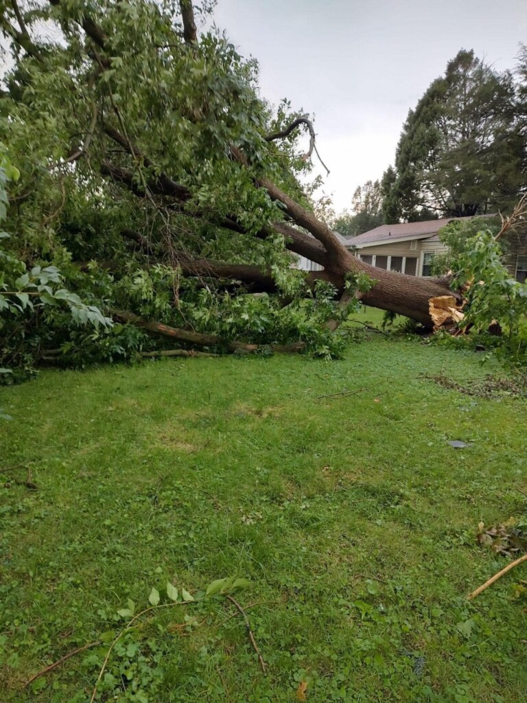 tornado urbandale iowa usa