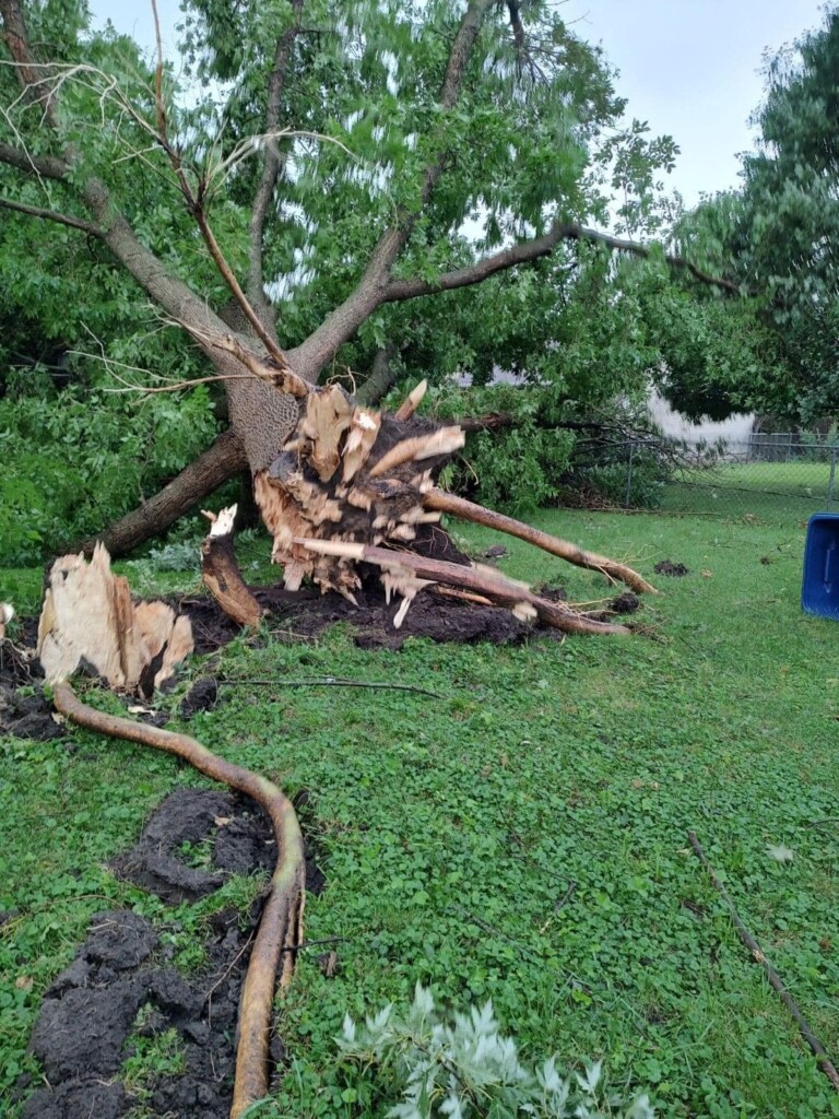 tornado urbandale iowa usa