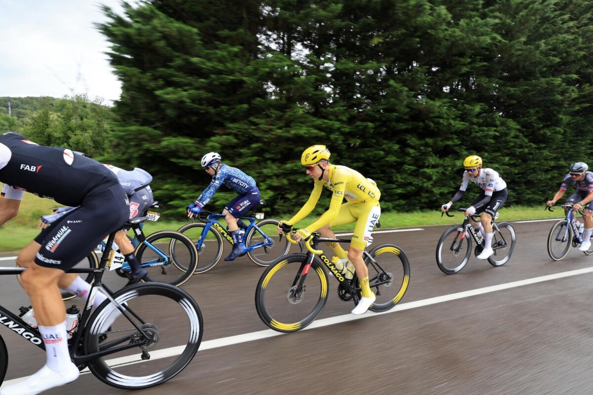 maltempo tour de france pioggia 8 tappa Semur-en-Auxois Colombey-les-Deux-Églises