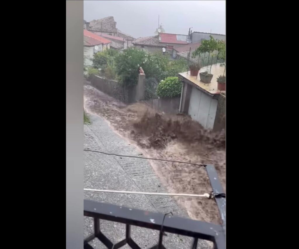 alluvione lampo lungro calabria