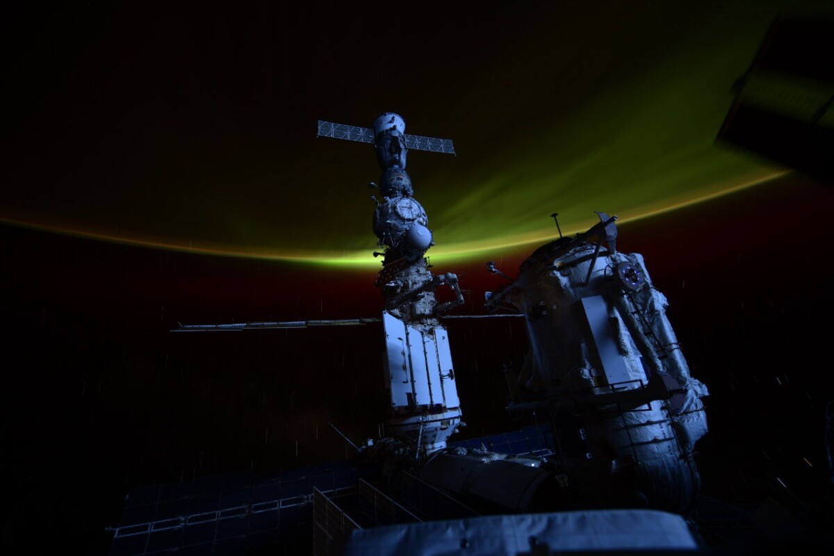 aurora boreale fulmini iss