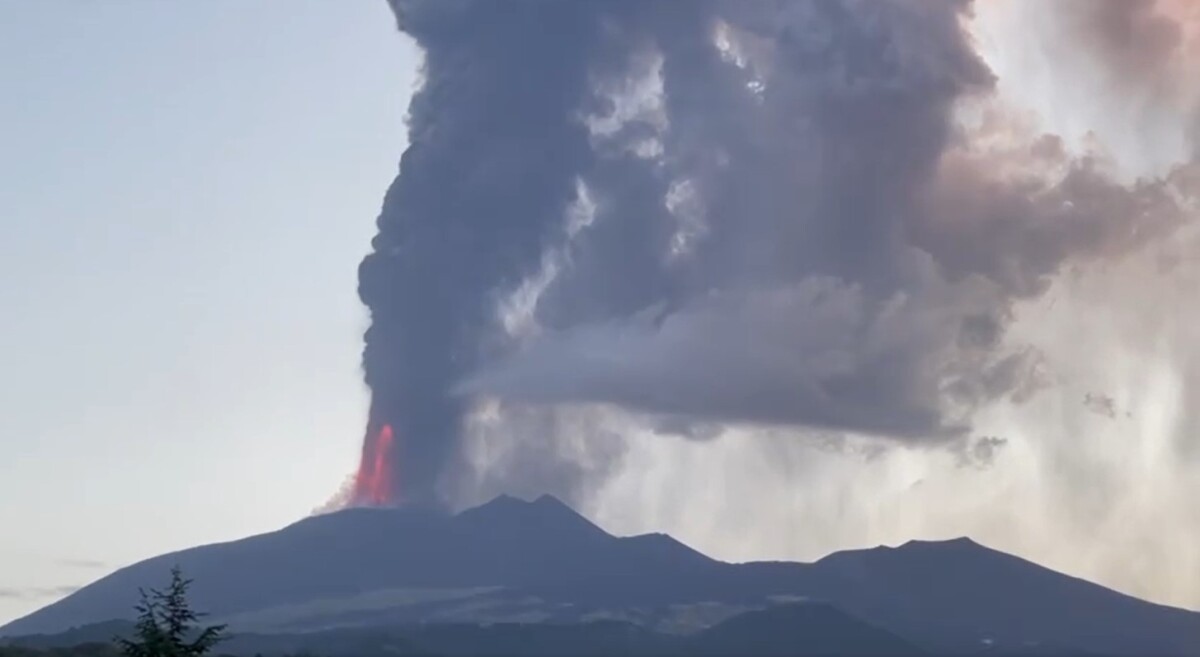 eruzione etna 4 agosto 2024