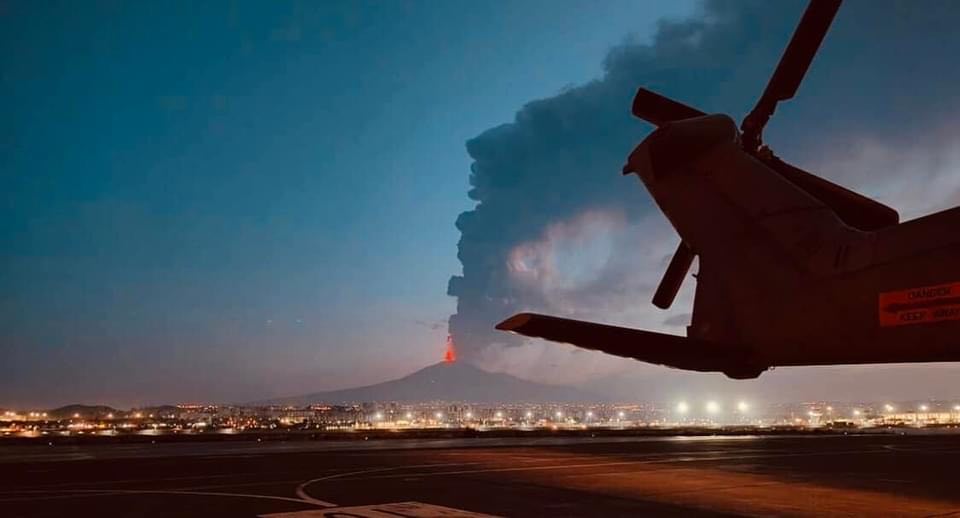 eruzione etna aeroporto catania