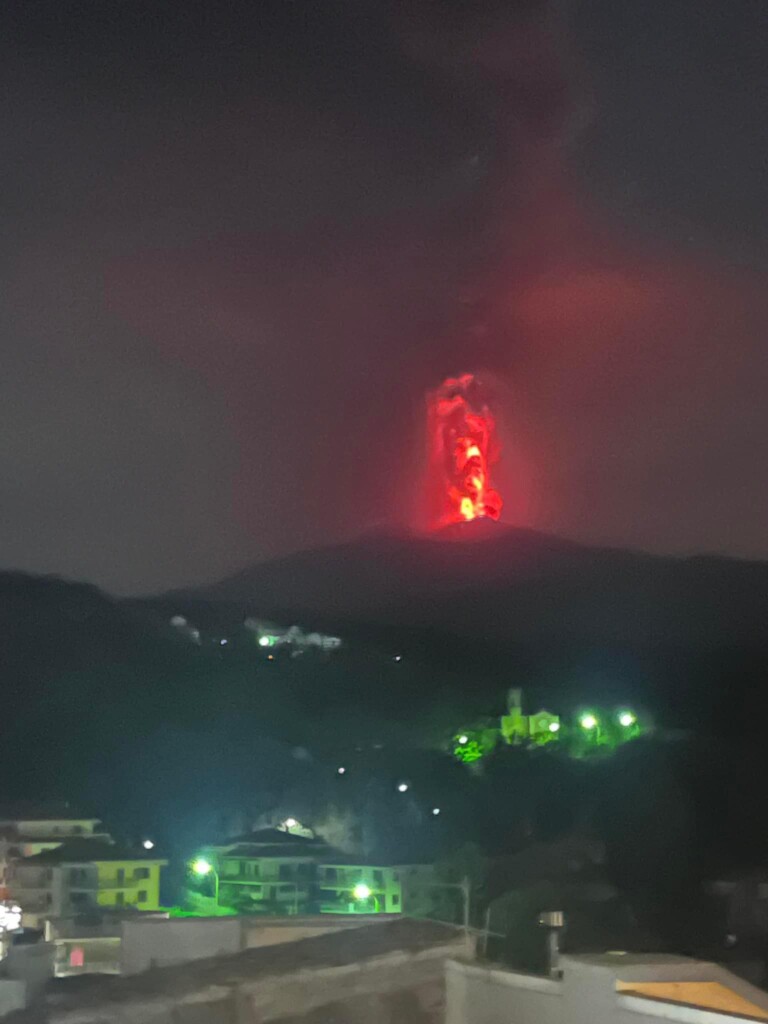 eruzione etna ferragosto 15 agosto