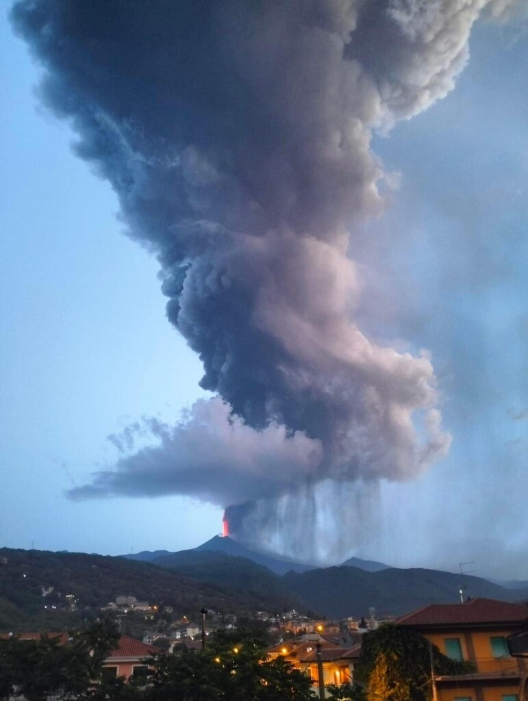 etna eruzione oggi