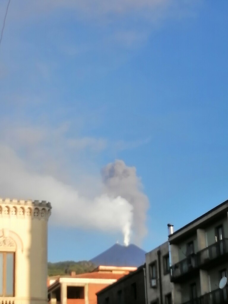 etna oggi