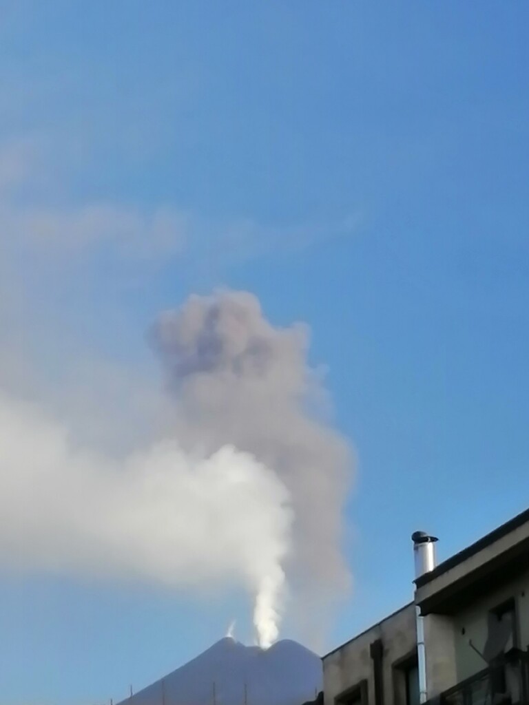 etna oggi