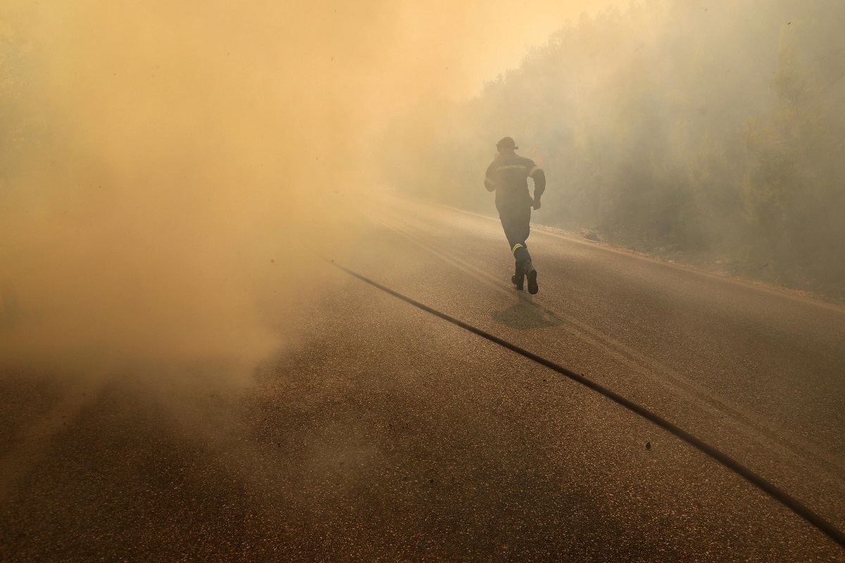 incendi grecia attica atene