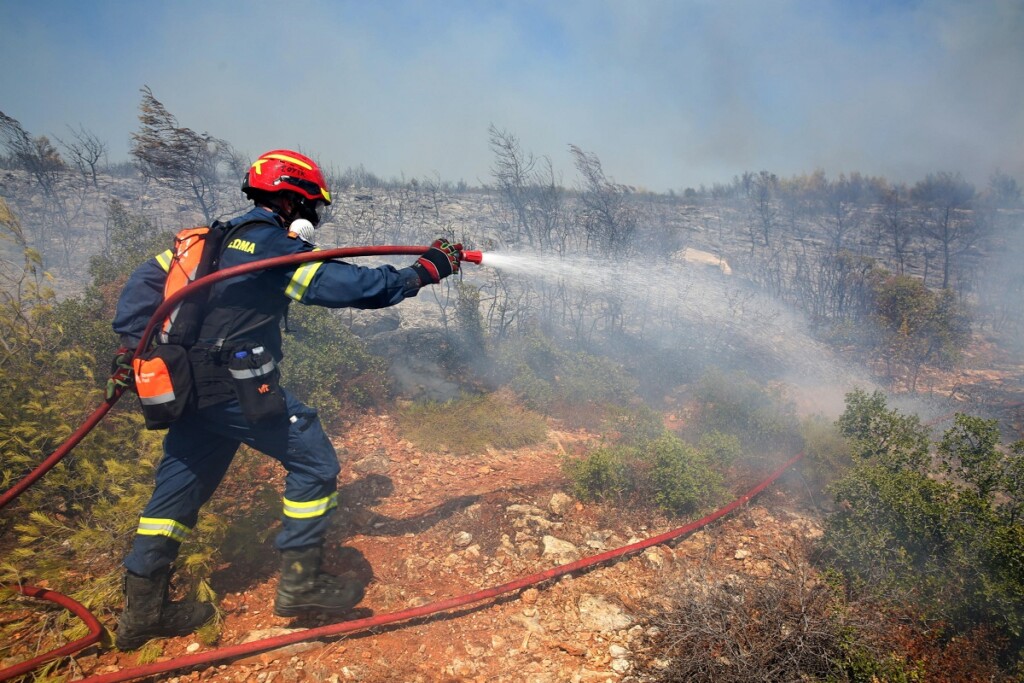 incendi grecia attica atene