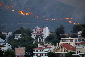 Incendi grecia attica