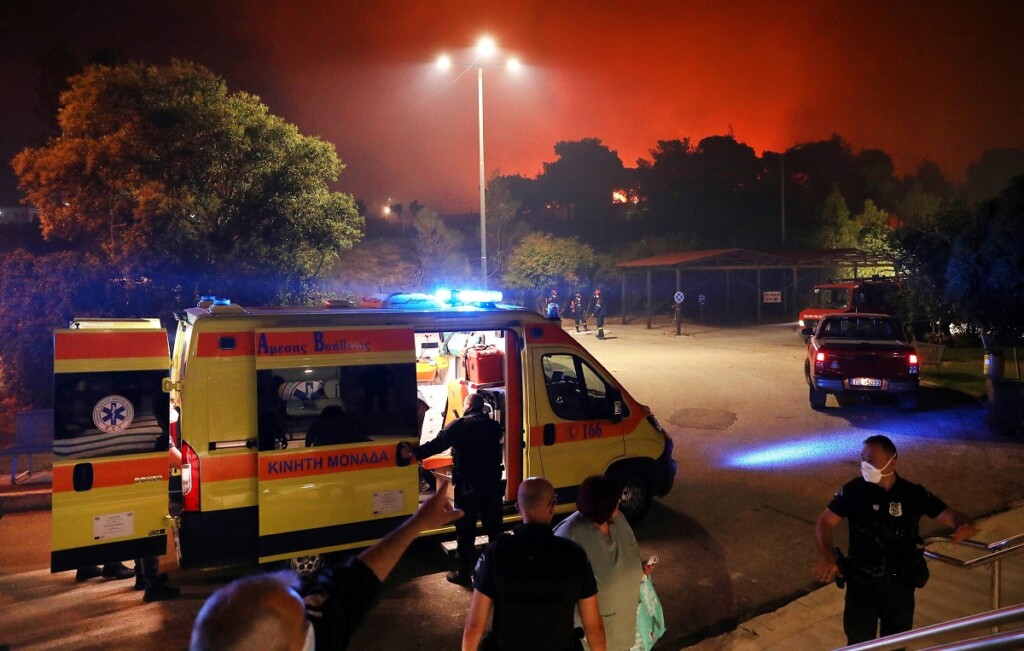 incendi grecia attica