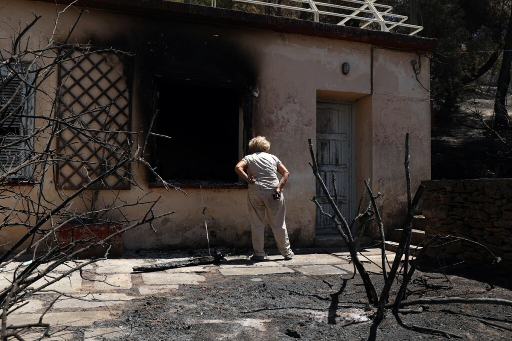 incendi grecia attica atene