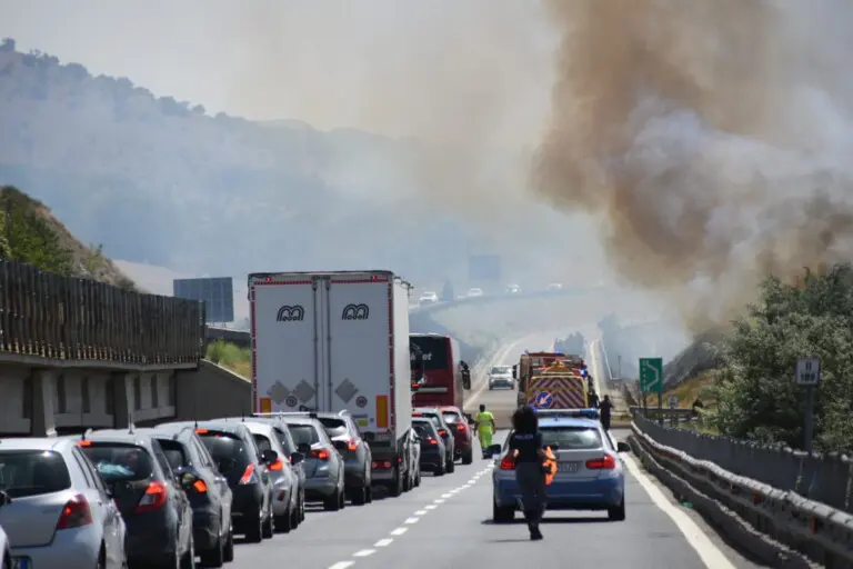 incendio a2 salerno reggio calabria