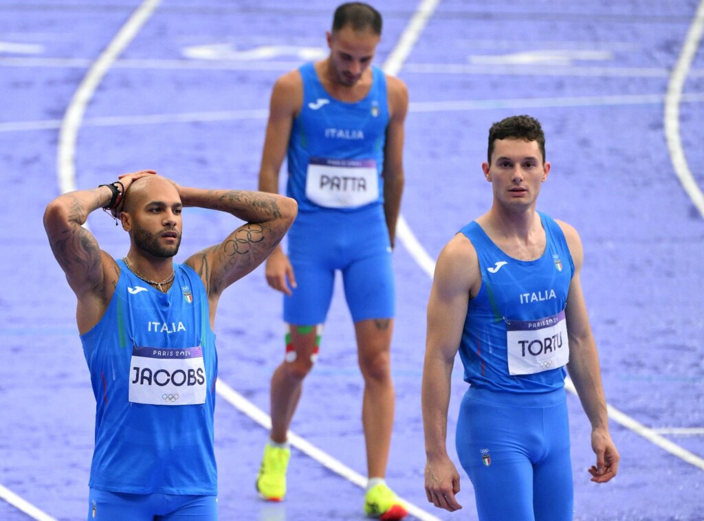 italia 4 x 100 olimpiadi parigi