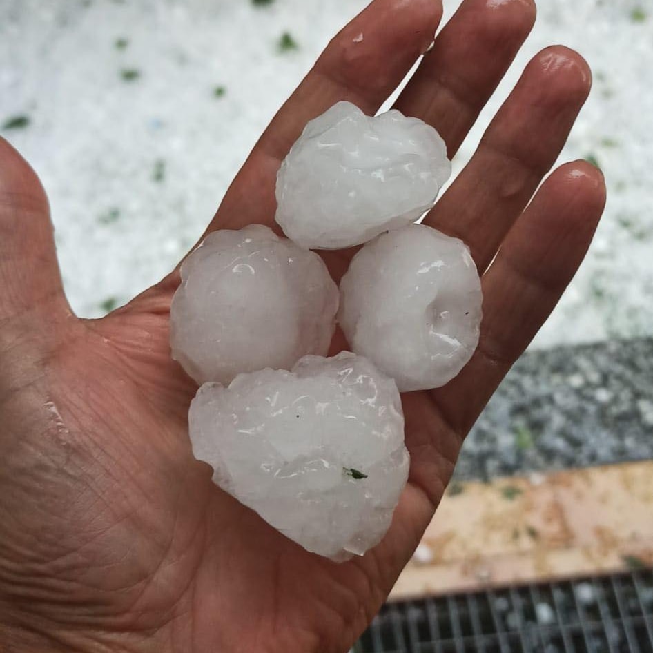 maltempo grandine borgosesia piemonte