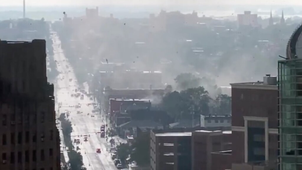 tornado buffalo