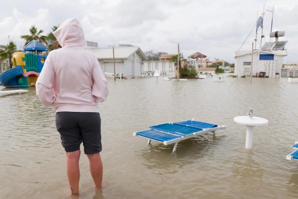 RIMINI-Mareggiata sulla Riviera Romagnola