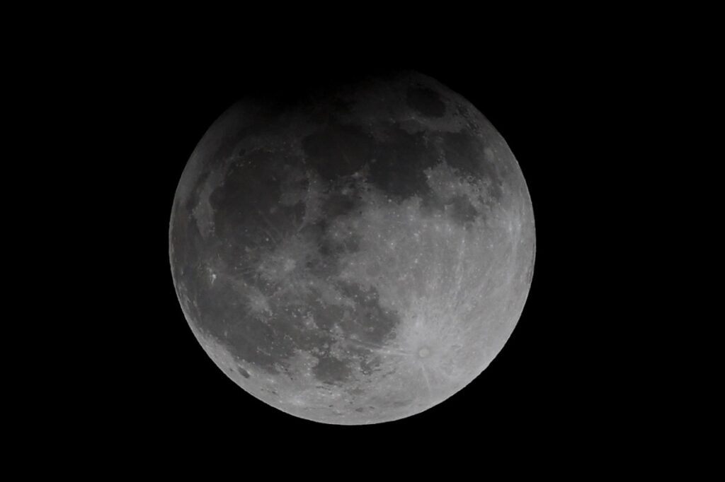 eclissi superluna raccolto