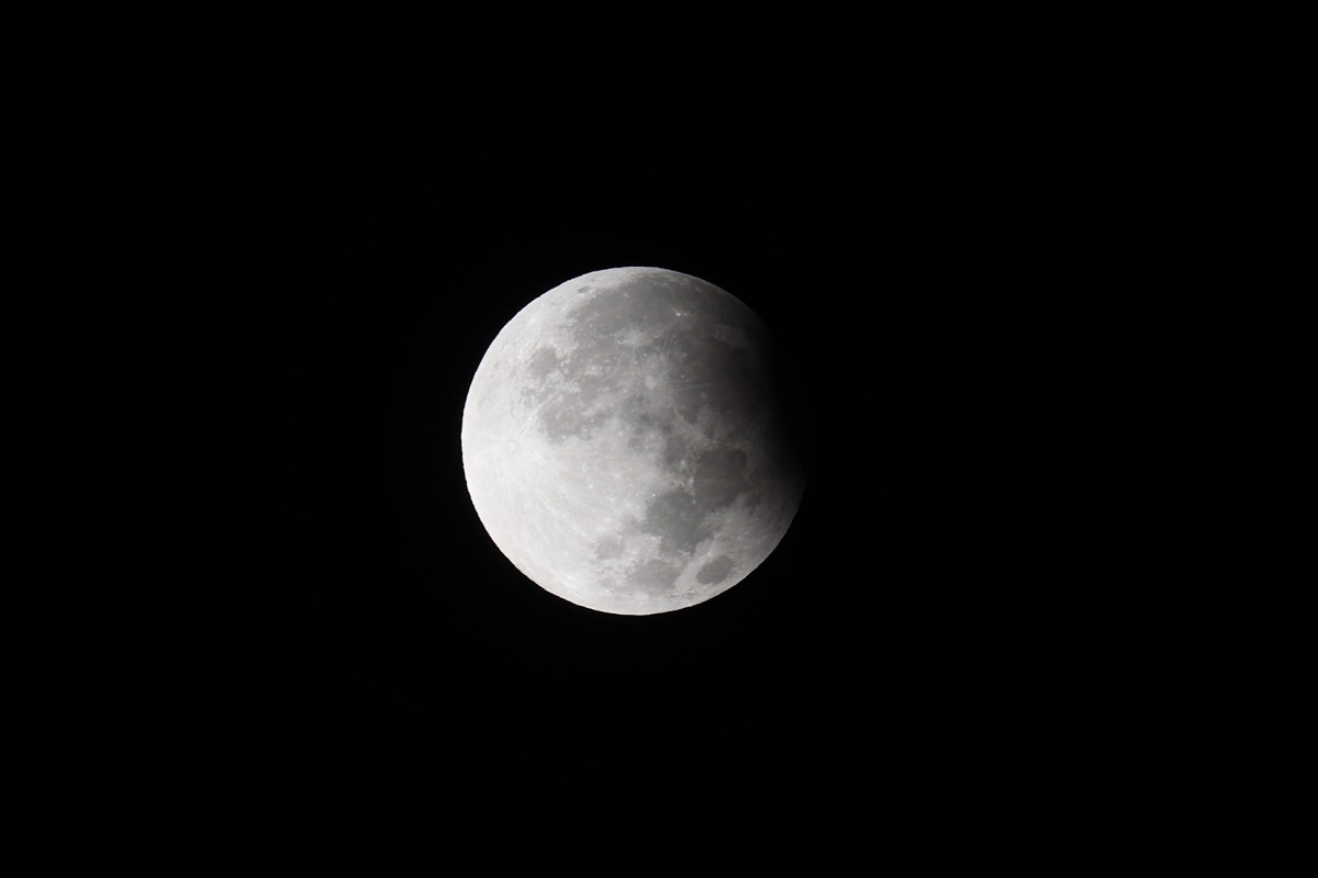 eclissi superluna raccolto