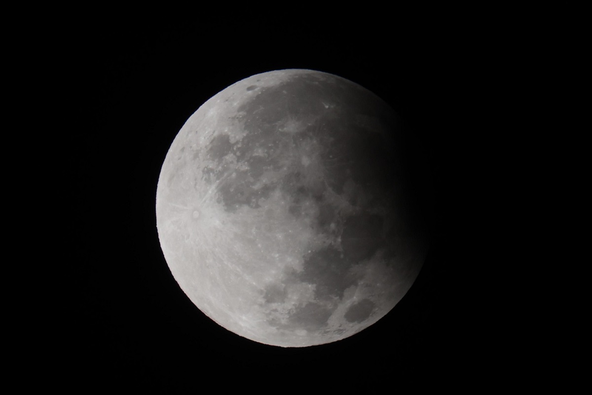 eclissi superluna raccolto