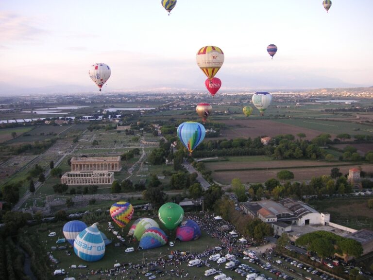 festival mongolfiere paestum