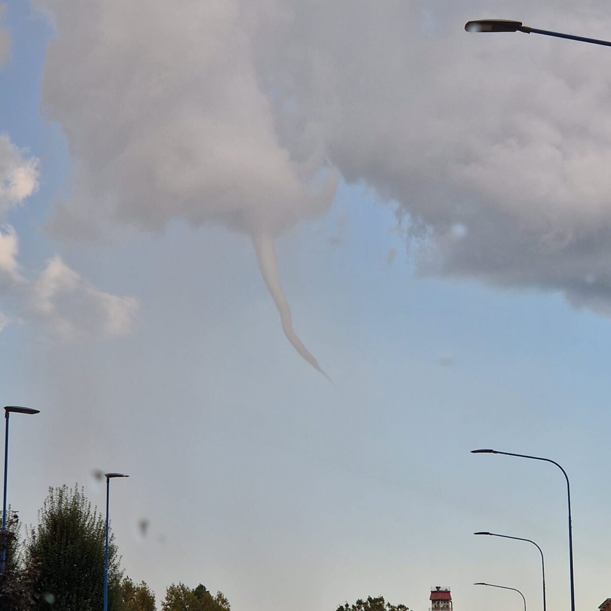 funnel cloud brescia