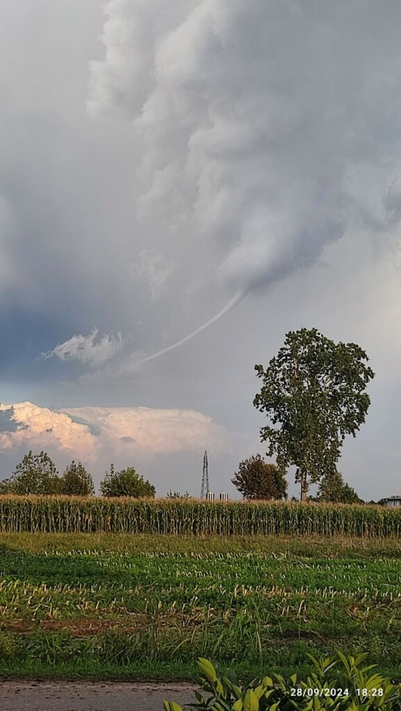 funnel cloud brescia