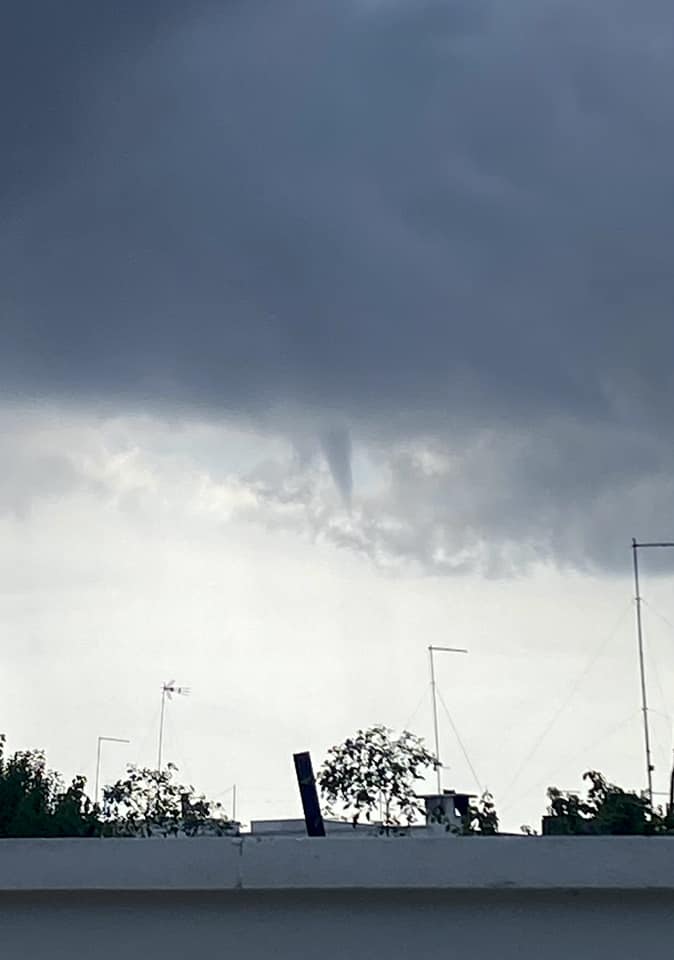 funnel cloud salice salentino puglia