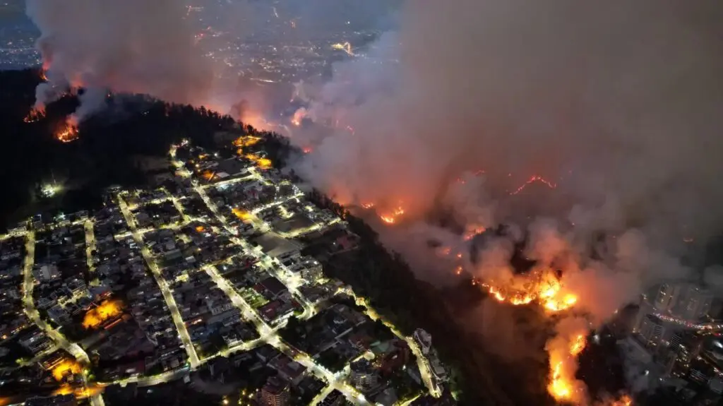 incendi quito ecuador