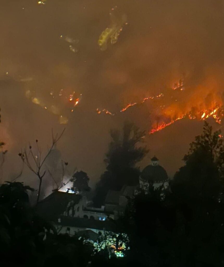 incendi quito ecuador