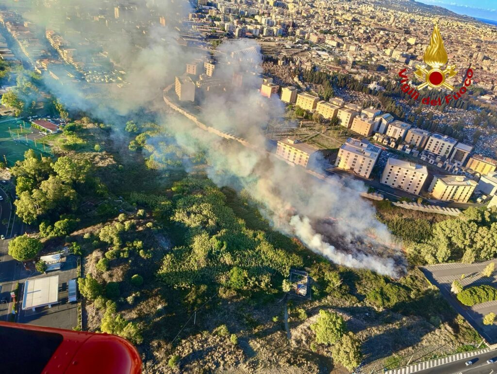 incendio catania