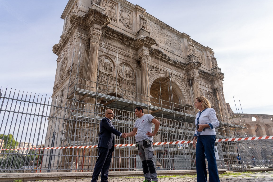 maltempo fulmine arco costantino