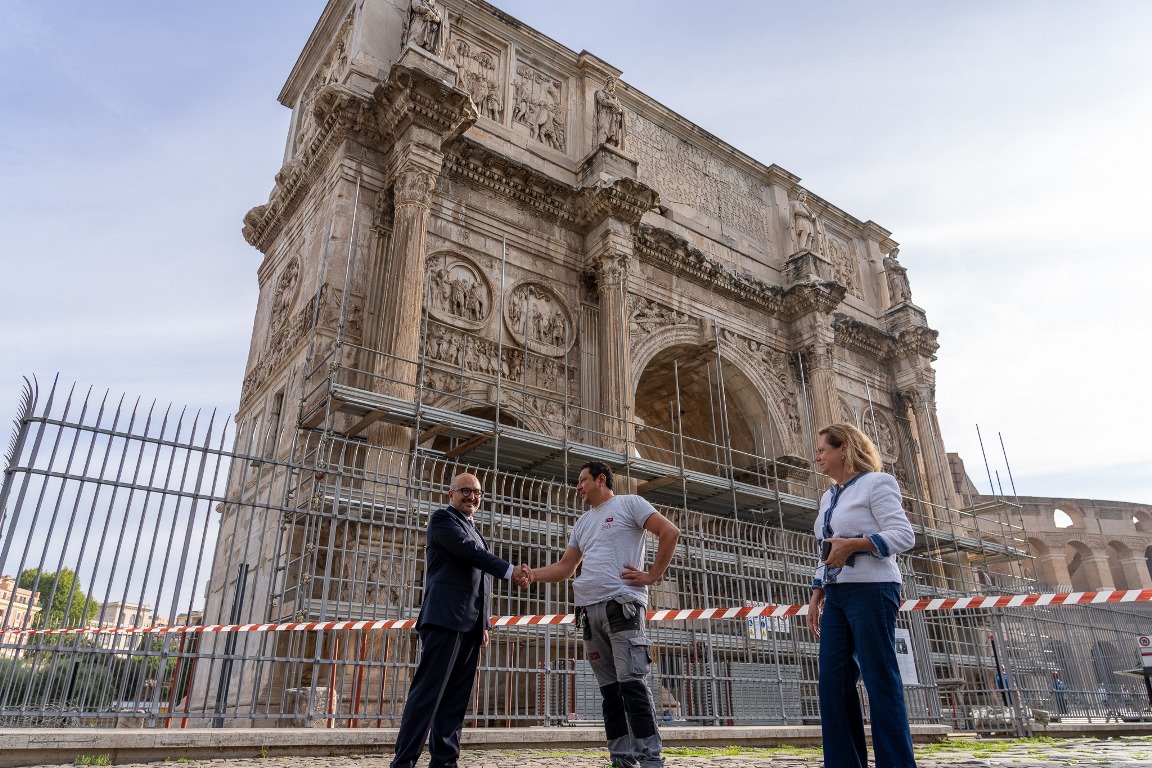 maltempo fulmine arco costantino