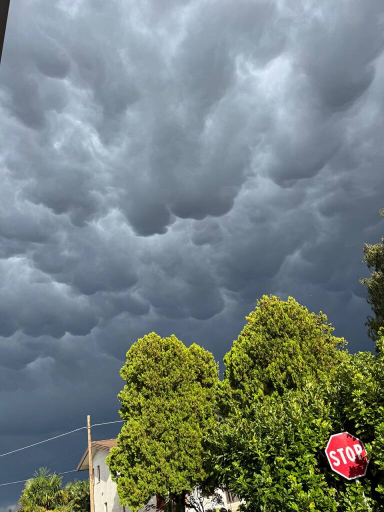 mammatus cloud Maserada sul Piave veneto