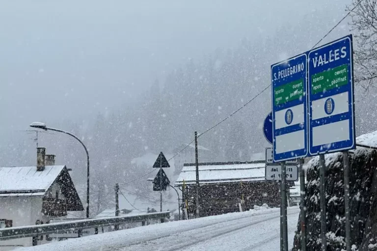 neve settembre dolomiti ansa veneto maltempo