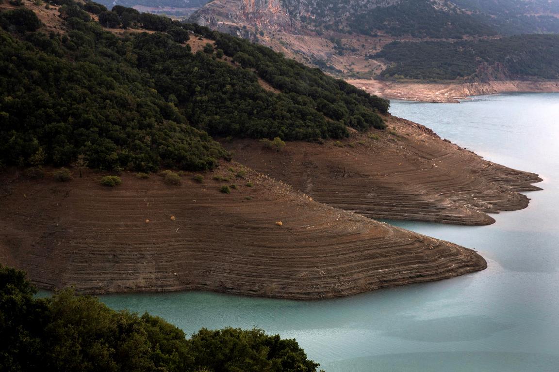 siccità grecia lago